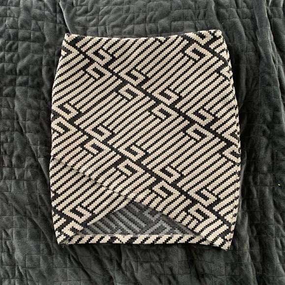 stradivarius Dresses & Skirts - Black and White Mini Skirt